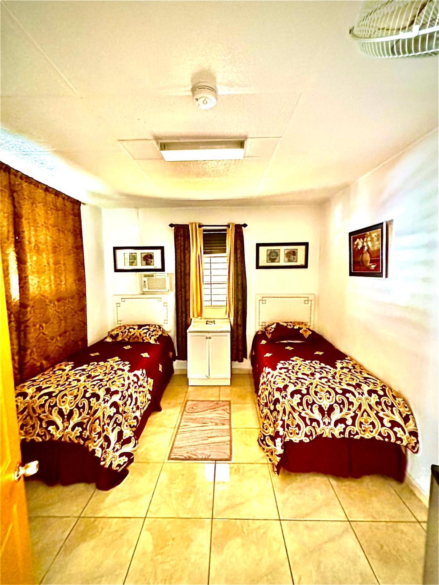 Great Savannah Guesthouse Sabana Grande Extérieur photo